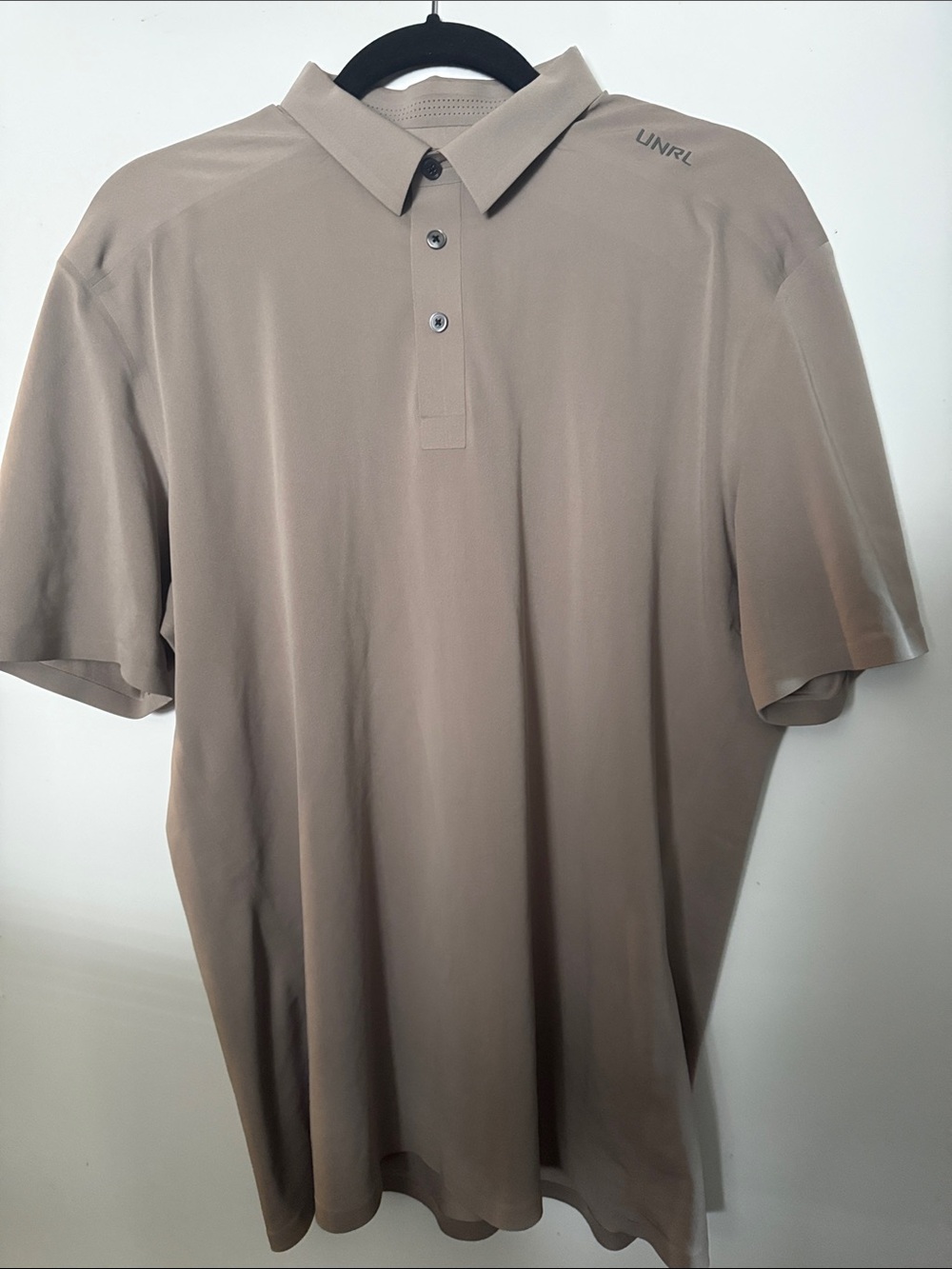 UNRL-Men's Polo Shirt in Taupe